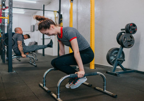 Waarom krijg je een steek in je zij tijdens het sporten